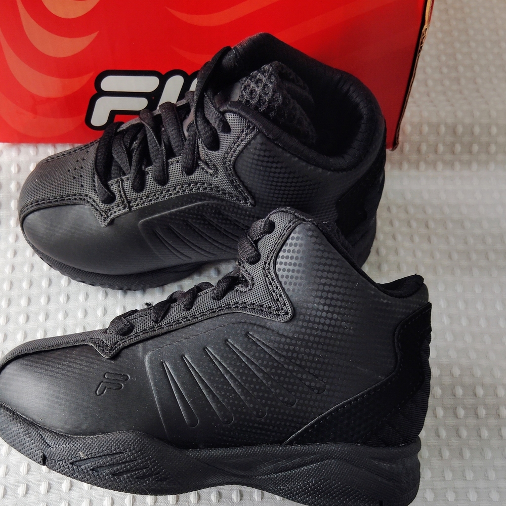 Fila Entrapment 6 Black Sneakers size 7.5 youth